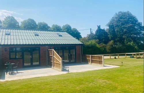 Muntjac View, Beechcroft Barns, Cawston, Norfolk - Photo 2