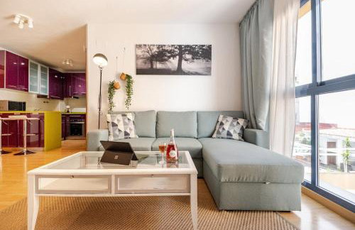 Explore Málaga from a Modern Apartment - Photo 28
