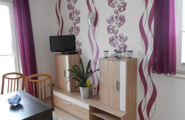 Spacious Apartment with Garden near Sea in Kröpelin - Photo 7