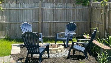 Updated,spacious, maritime 3BR downtown cottage - Photo 3, Garden view