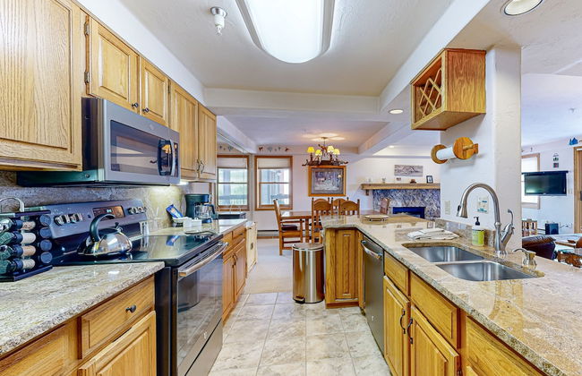 Torian Plum Condominiums - Foto 54