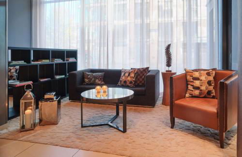 Adina Apartment Hotel Frankfurt Neue Oper - Photo 6