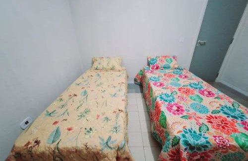 CASA - localizada no centro de Campo Grande - 2 quartos com ar e garagem para 2 carros - Foto 52