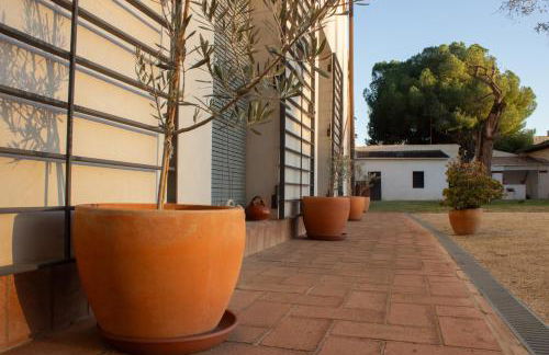 Can Rovira - Stunning Neoclassical Mansion, Just 20 min drive from Barcelona City Center, Ideal for groups and families - Foto 11