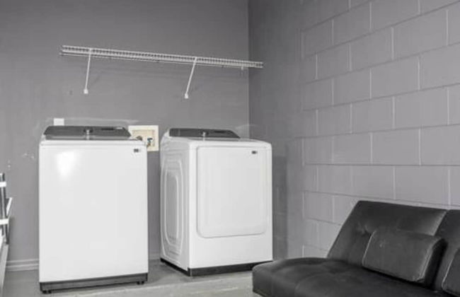 Amazing 5 BR w Game Room Minutes From Disney - Foto 72