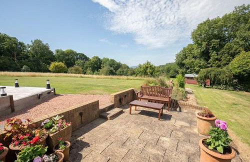 Beautiful Danford House & Lodge with Hot Tub - Foto 15