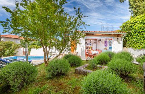 Nature & Sea Holiday Home with Pool - Foto 8