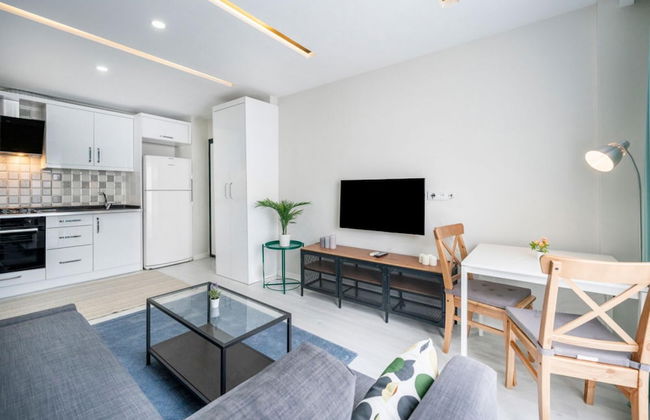Missafir Modern Flat Near Beach in Muratpasa - Photo 5