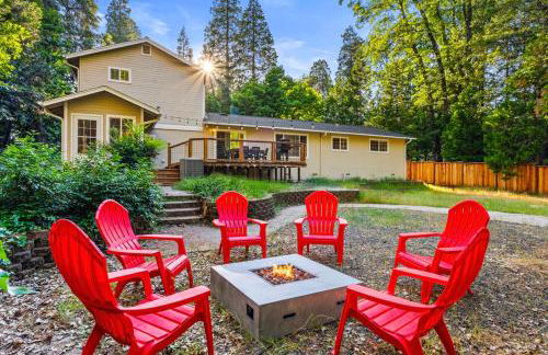 Spacious Cozy and Renovated Mountain Retreat - Foto 44