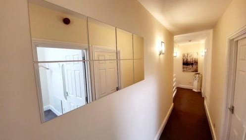 Hicks Central - Sleeps 2 - Photo 5