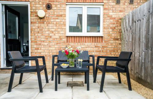 Progressive House 5 Bedrooms Inc Study with Sofabed, Garden, Smart TV in Every Bedroom FREE Parking - Foto 10