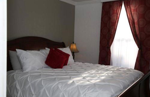 Updated Cottage 3 Bedroom Home With Game Room - Foto 24