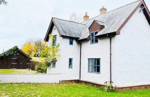 5-Bed Home - Sleeps 12 Pool Garden & Play Area - Foto 44