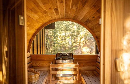 Lightfoot Cabin Mid-Century Perfect Romantic Getaway Hot Tub Sauna - Foto 45