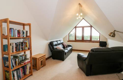 Cairnhapple House - Photo 15