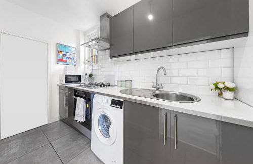 Spacious Lux Four-Bedroom Living - C London & Westminster - Photo 14