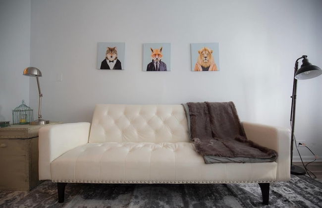 Simple in Palmer Square - Walk to Park and Train - Foto 11