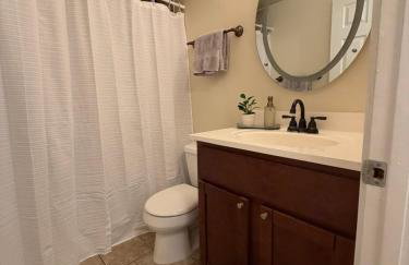 Premium 2-bedroom Condo in adorable Kona - Walk to Beaches Shops & Restaurants - Booking FAST - Foto 10