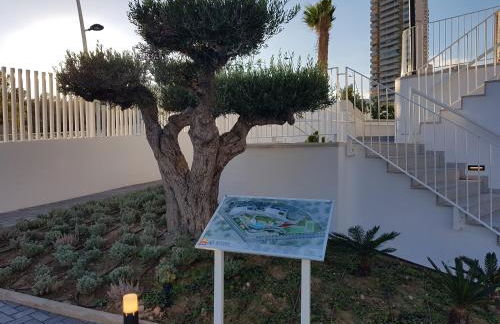 ROMERO APARTMENTS-SUNSET WAVES-BENIDORM - Foto 28