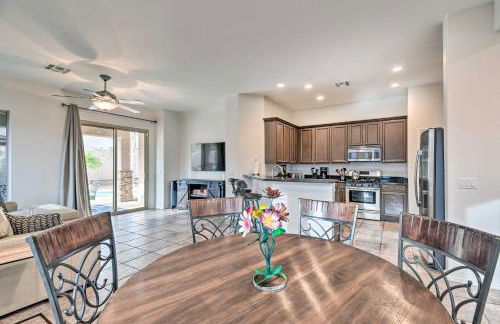 Patio and Fire Pit Family Retreat in Cave Creek! - Foto 13