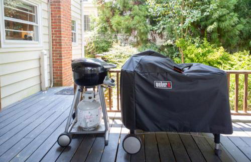 Spacious 2BR in Grand Old Home, Downtown Durham - Photo 66