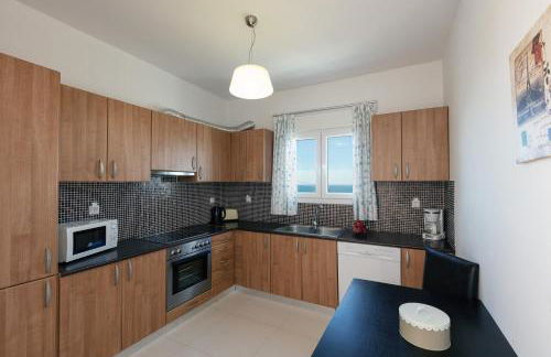 7 bedroom villa with pool, 700m from the beach! - Foto 15