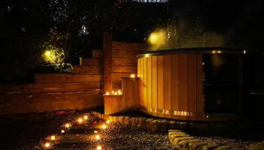 Romantic Cottage with Wood-fired Hot tub and Outdoor Pizza Oven - Foto 3, Garden