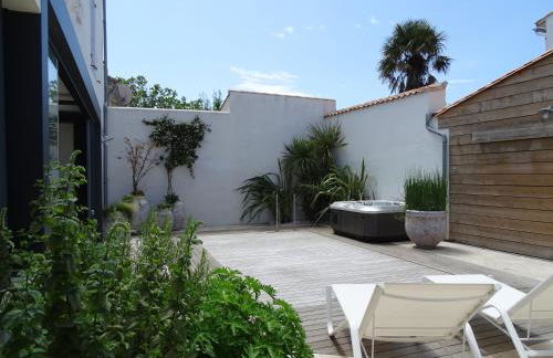 Maison Le Clos Neraud avec piscine et SPA - Foto 2