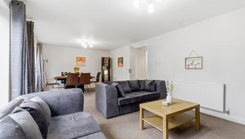 4 bedroom detached house 4 bathrooms - Foto 3