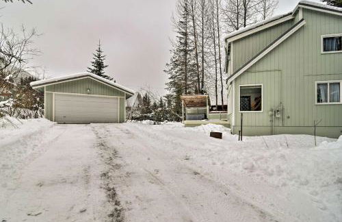 Cabin with Hot Tub and Views 1 Mile to Alyeska Resort - Foto 34