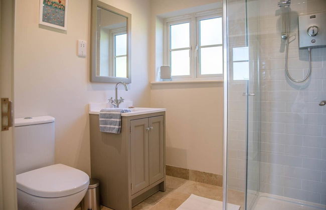 Hill Stables, Ufford - Photo 13