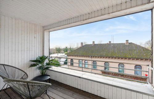 maremar - Design-Maisonette am Holzmarkt - Luxus Boxspringbetten - Arbeitsplatz - Loggia - Foto 7