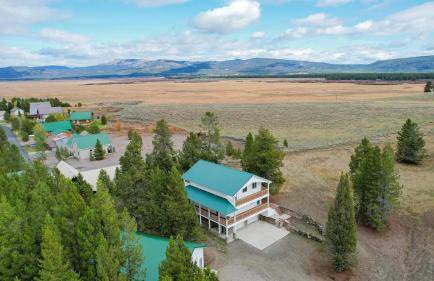 Yellowstone Adventures - Photo 8