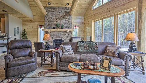 Spacious Hurley Home with Game Room Near Lakes - Foto 4