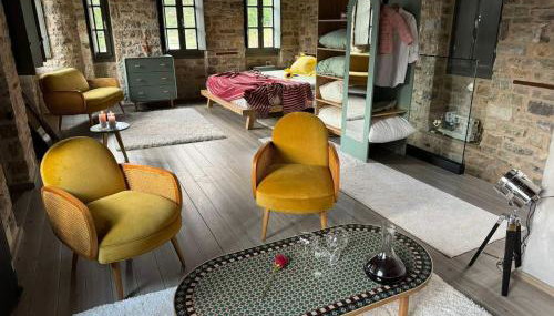 Χελιδόνα - Helidona - Foto 2