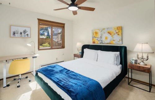 European White Castle on Lake Desire Private Dock - Foto 37