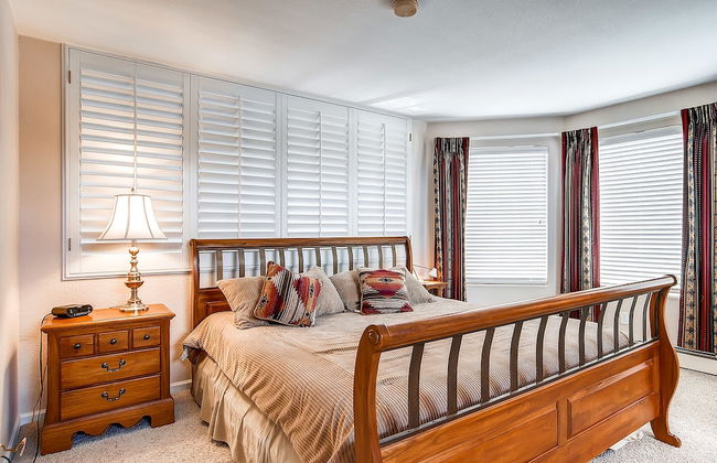 Bay Club Town Homes by CRMR - Foto 12