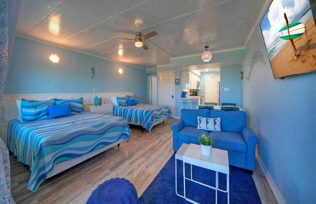 Oceanfront Condo w/ Private Balcony Pool + Tennis Bubbly Blew by Avantstay - Foto 16