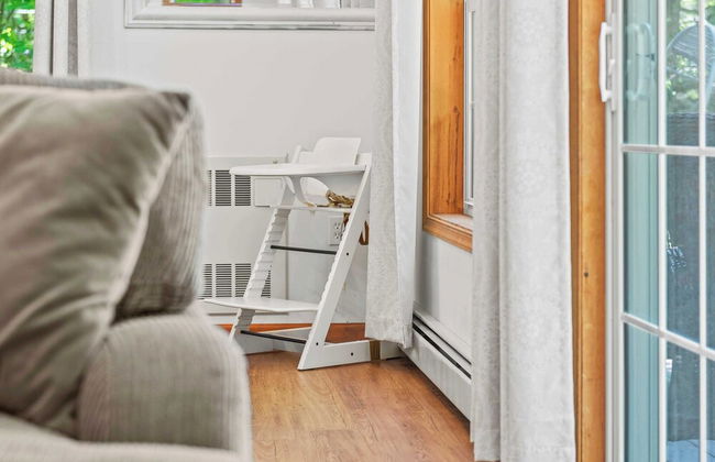 Lake + Pool Access, Game Room, Firepit, Deck Tawny and Peaceful by Avantstay - Foto 24