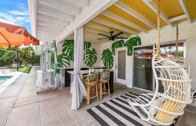 The Beverly - Photo 51