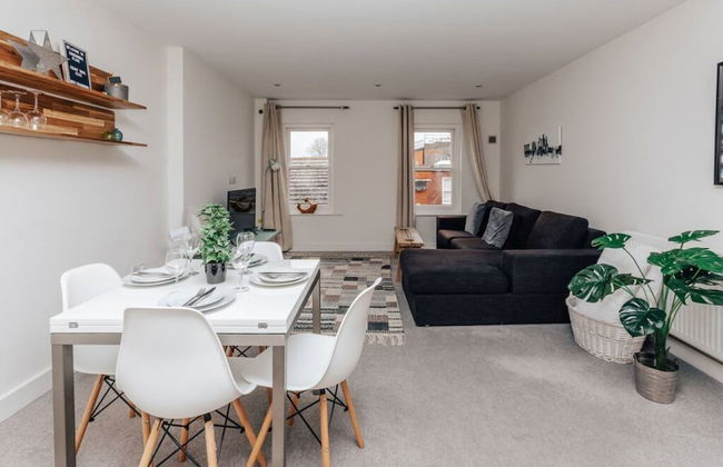 Central Modern Flat Sleeps 6 - Dedicated Parking - From 125 Per Night - Foto 8