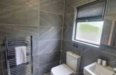 Wild Oats Lodge 17 - Yellowtop Country Park - Hot Tub - Yorkshire - Foto 3