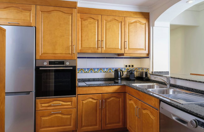 Marriott's Marbella Beach Resort - Photo 11