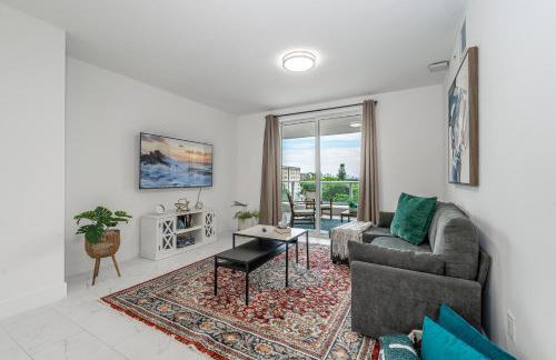 Stylish Apt with Pool and Gym near beach - Foto 1