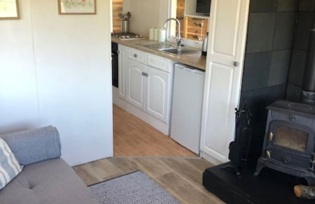 Cosy Rural Lodge at Goldhill Glamping - Sleeps 4 - Foto 11