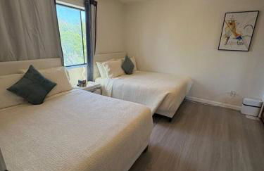 Newly Renovated Lakefront with Dock - Foto 42