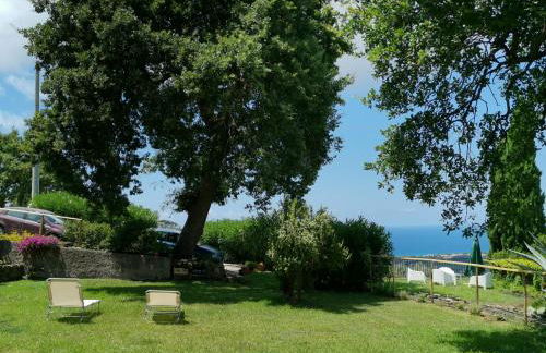 Elegante villa panoramica con giardino e idromassaggio a 10 minuti dal mare - Foto 23