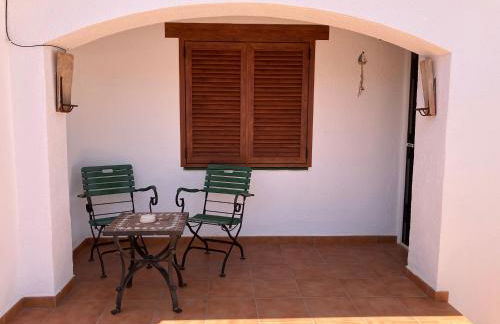 Costa Dorada Beach Villa with Shared Pool and Terrace - Foto 5