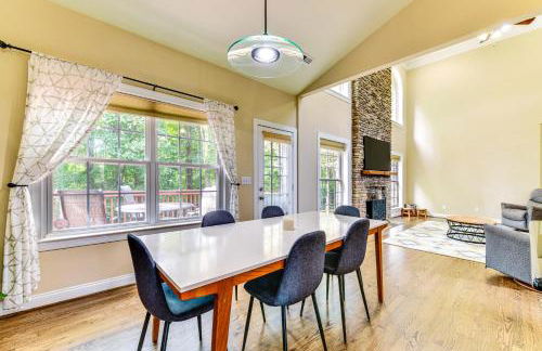 2 Mi to Lake Norman Home with Deck in Huntersville! - Foto 8