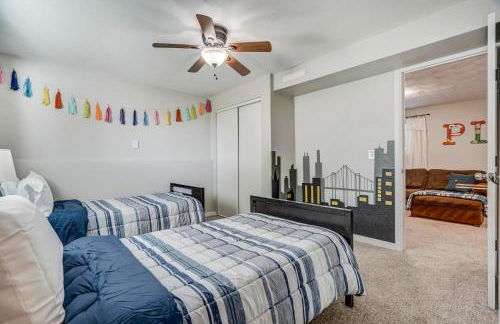 Family Friendly Getaway-4BR-Playset-Trampoline - Foto 31